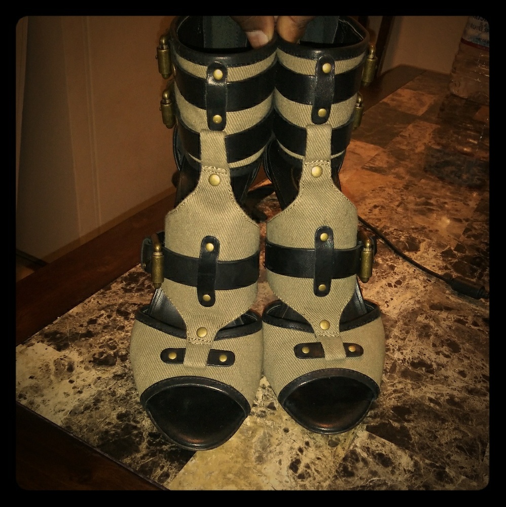 Ash hiedi stilettos